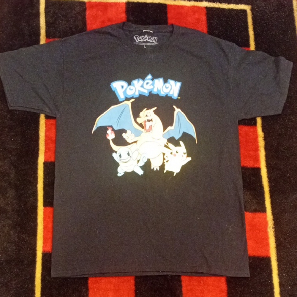 COPY - Pokémon Shirt (L)